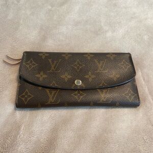 AUTHENTIC Louis Vuttion wallet
